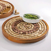 Wine Enthusiast Cork Presentation Round Wine Cork Board Kit