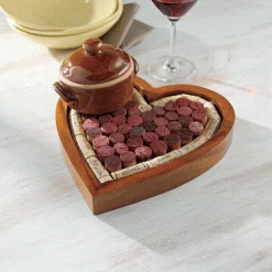 Wine Enthusiast Heart-Shaped Wine Cork Trivet Kit Cork Presentation