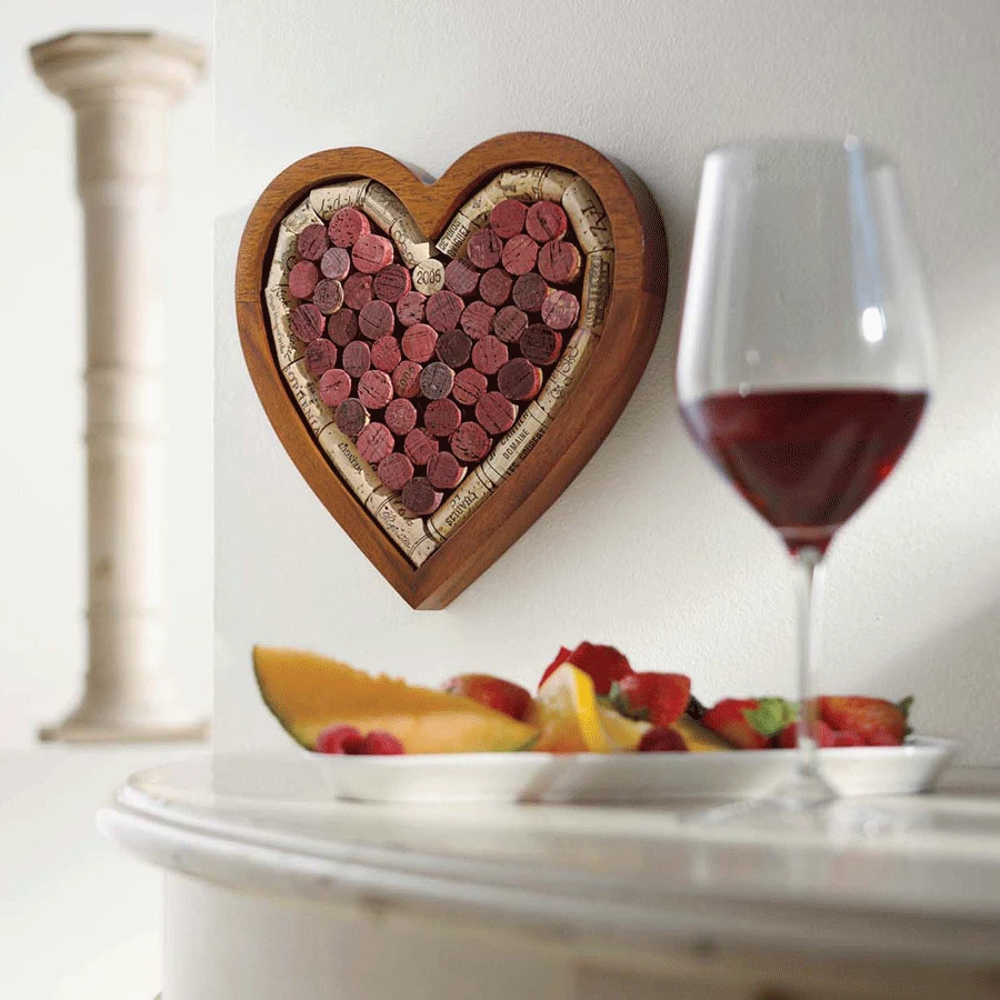 Wine Enthusiast Heart-Shaped Wine Cork Trivet Kit Cork Presentation 1 Wine Enthusiast Heart-Shaped Wine Cork Trivet Kit Cork Presentation