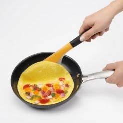 Cook With OXO OXO Good Grips Mini Flip And Fold Omelette Turner