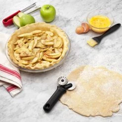 OXO Good Grips 9-Inch Glass Pie Baking Dish