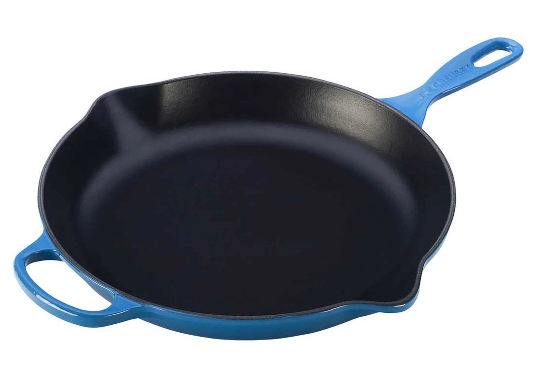 Le Creuset Skillets & Frypans Le Creuset 10.25" Enameled Cast Iron Signature Skillet 4 Le Creuset Skillets & Frypans Le Creuset 10.25" Enameled Cast Iron Signature Skillet