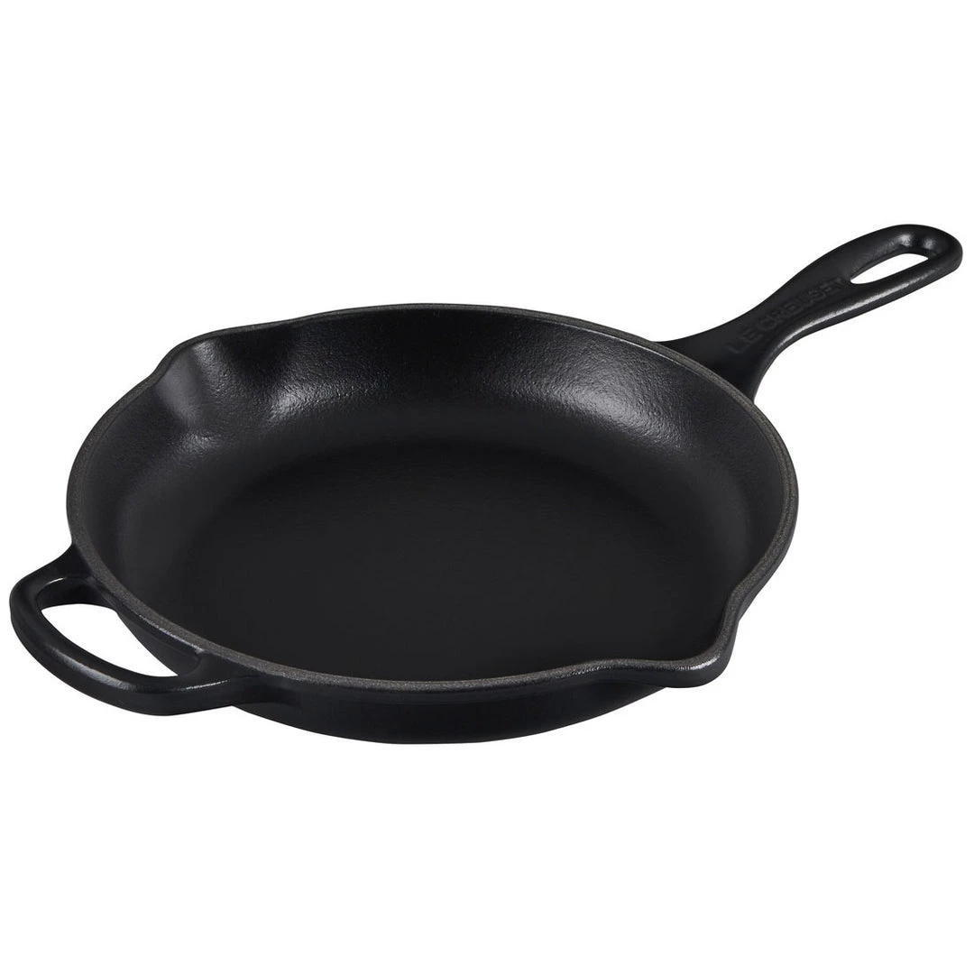 Le Creuset Skillets & Frypans Le Creuset 10.25" Enameled Cast Iron Signature Skillet 13 Le Creuset Skillets & Frypans Le Creuset 10.25" Enameled Cast Iron Signature Skillet