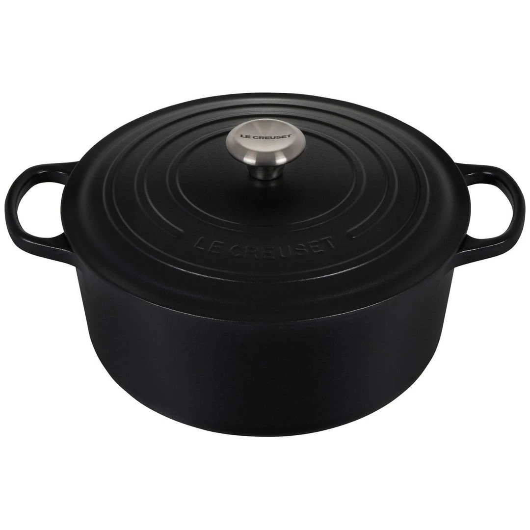 Le Creuset Dutch Ovens Le Creuset Signature 7.25 Quart Round Enameled Cast Iron Dutch Oven 10 Le Creuset Dutch Ovens Le Creuset Signature 7.25 Quart Round Enameled Cast Iron Dutch Oven