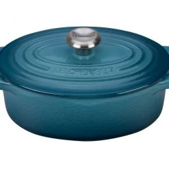 Le Creuset Dutch Ovens Le Creuset Signature 2.75 Quart Oval Enameled Cast Iron Dutch Oven