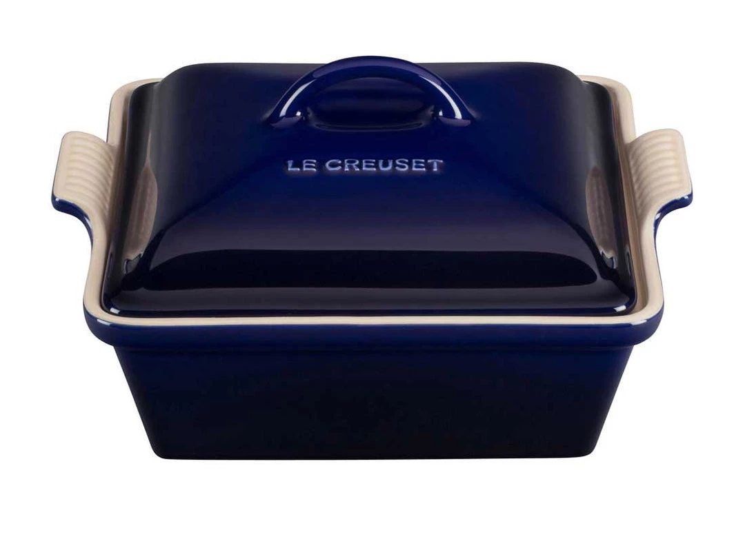 Le Creuset 2.5 Quart Heritage Covered Square Stoneware Casserole 1 Le Creuset 2.5 Quart Heritage Covered Square Stoneware Casserole