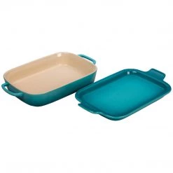 Le Creuset Bakeware Le Creuset 2.75 Quart Heritage Stoneware Rectangular Casserole With Platter Lid 12 Le Creuset Bakeware Le Creuset 2.75 Quart Heritage Stoneware Rectangular Casserole With Platter Lid