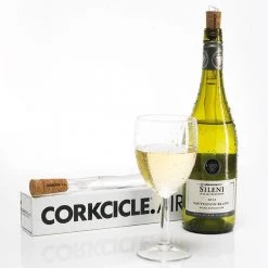 Corkcicle Air 4-in-1 Chiller, Aerator, Pourer, Stopper Wine Aeration