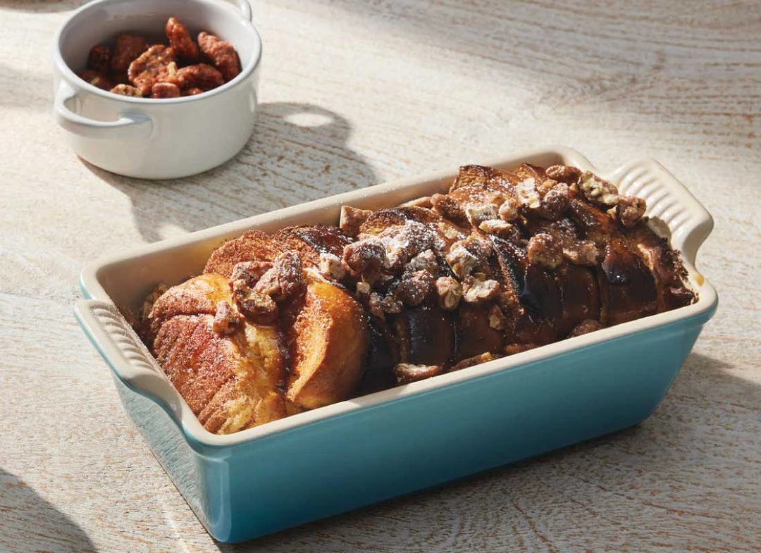 Le Creuset 1.5 Quart Heritage Stoneware Loaf Pan 6 Le Creuset 1.5 Quart Heritage Stoneware Loaf Pan