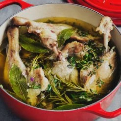 Le Creuset Signature 9 Quart Round Enameled Cast Iron Dutch Oven 16 Le Creuset Signature 9 Quart Round Enameled Cast Iron Dutch Oven