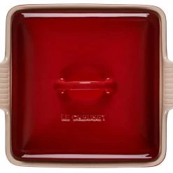 Le Creuset 2.5 Quart Heritage Covered Square Stoneware Casserole 19 Le Creuset 2.5 Quart Heritage Covered Square Stoneware Casserole