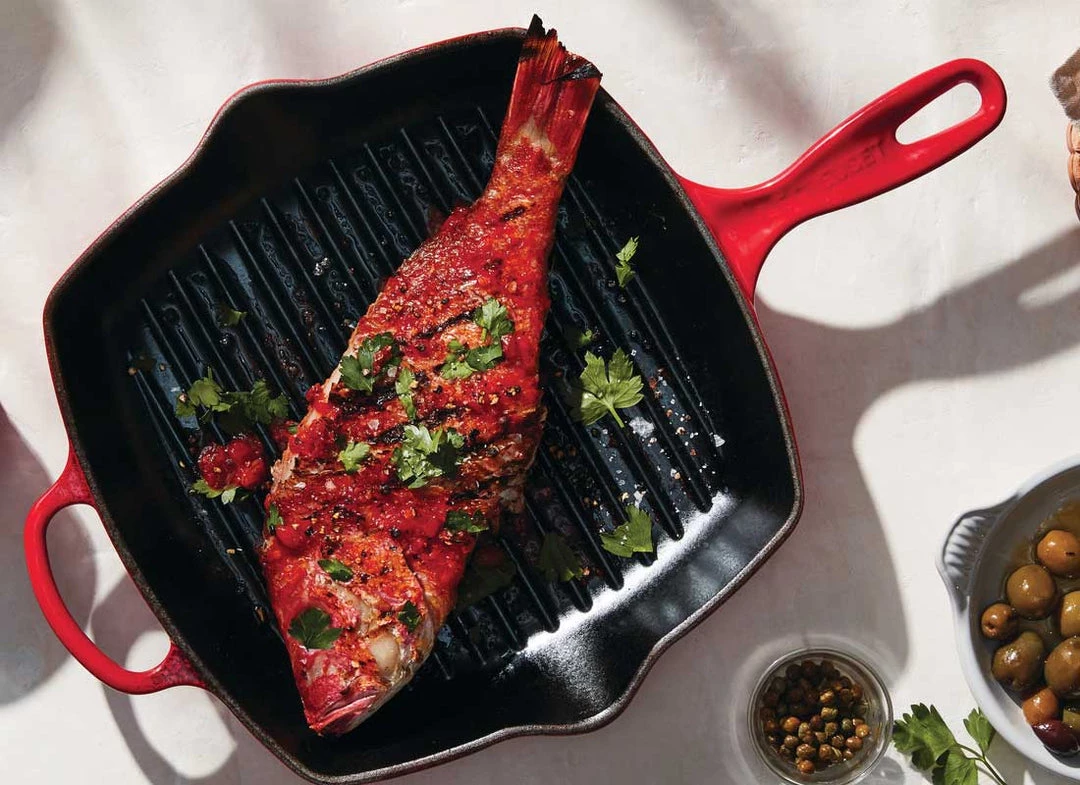 Le Creuset Skillets & Frypans Le Creuset 10.25" Enameled Cast Iron Signature Square Skillet 9 Le Creuset Skillets & Frypans Le Creuset 10.25" Enameled Cast Iron Signature Square Skillet