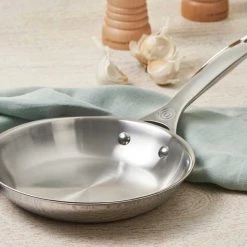 Le Creuset 12 Inch Stainless Steel Fry Pan Le Creuset Skillets & Frypans 9 Le Creuset 12 Inch Stainless Steel Fry Pan Le Creuset Skillets & Frypans