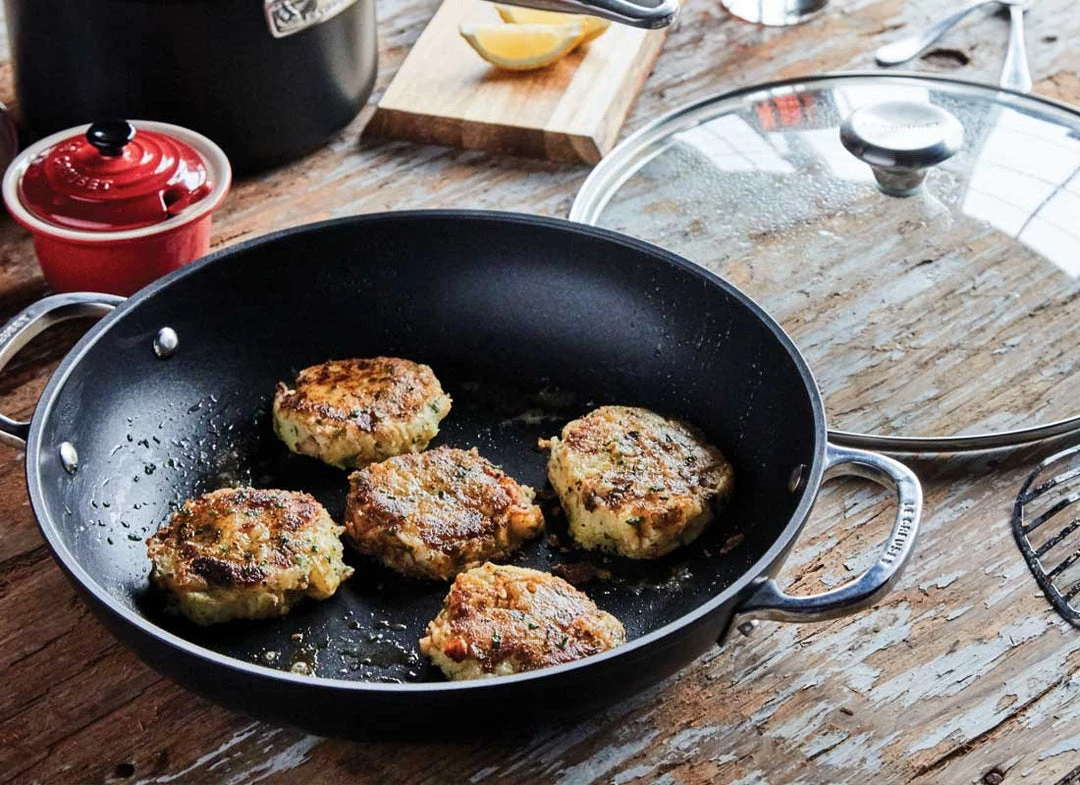 Le Creuset 4 Quart Toughened Nonstick Pro Braiser W/Glass Lid 2 Le Creuset 4 Quart Toughened Nonstick Pro Braiser W/Glass Lid